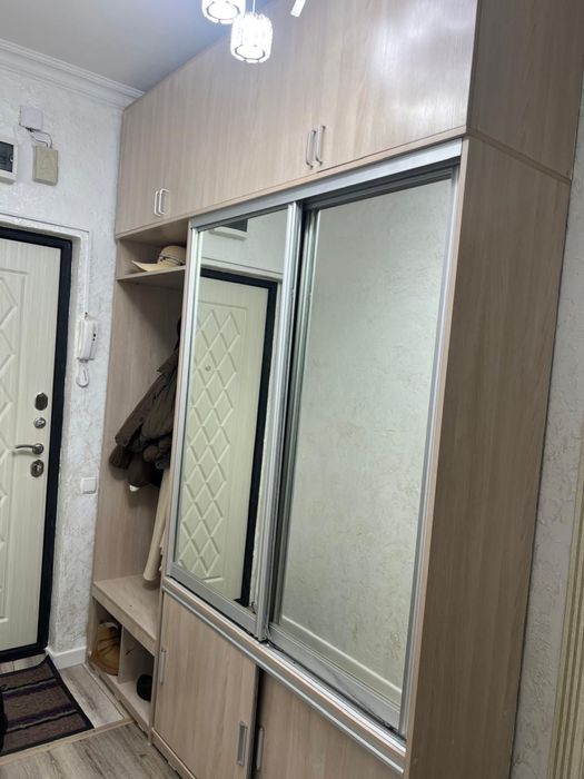 Шкаф прихожая в отличном состояний