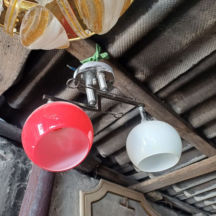 Продам люстры все рабочие