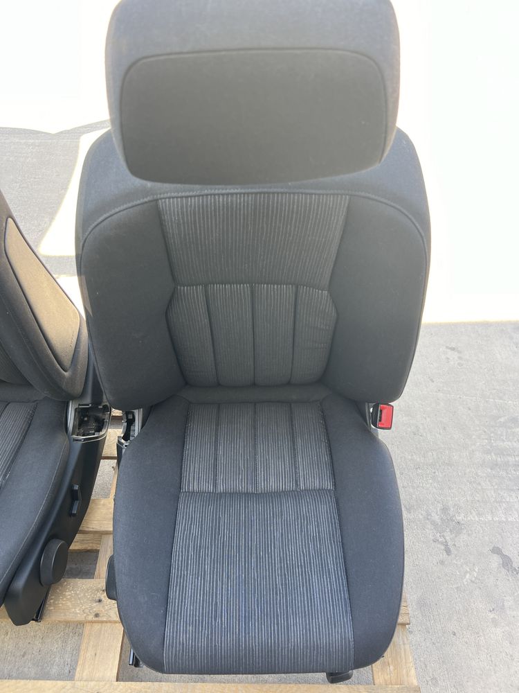 Седалки за мерцедес w204 комби