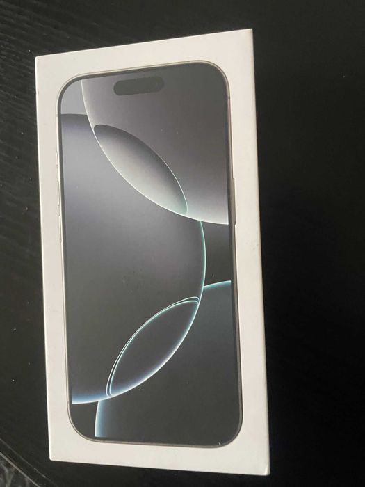 Vand Iphone 16 pro, cu garantie, baterie 100%, conditie excelenta