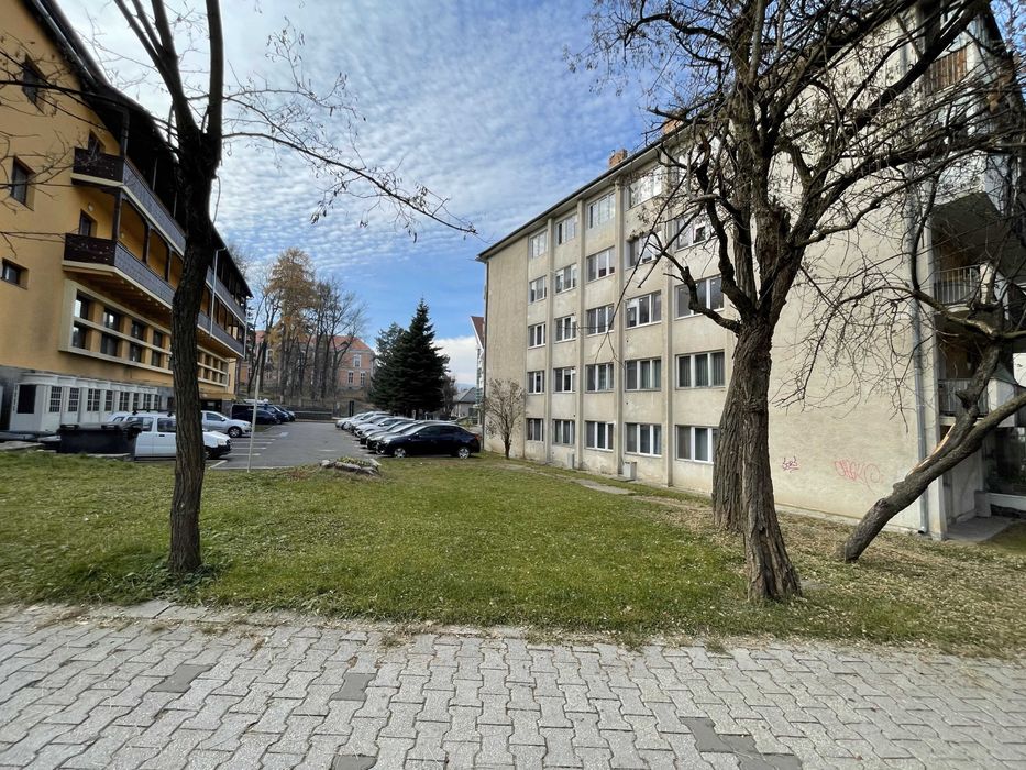 Apartament in centru silentios si luminos