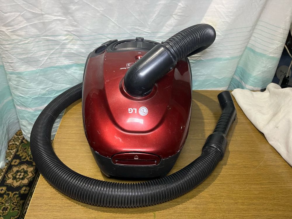 Пылесос LG, мешечный