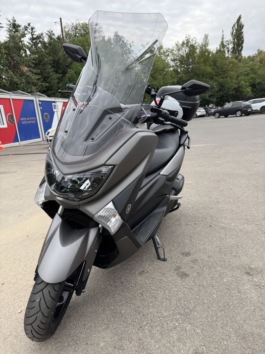 Yamaha Nmax / variante scuter 300-500 care se conduce cu B