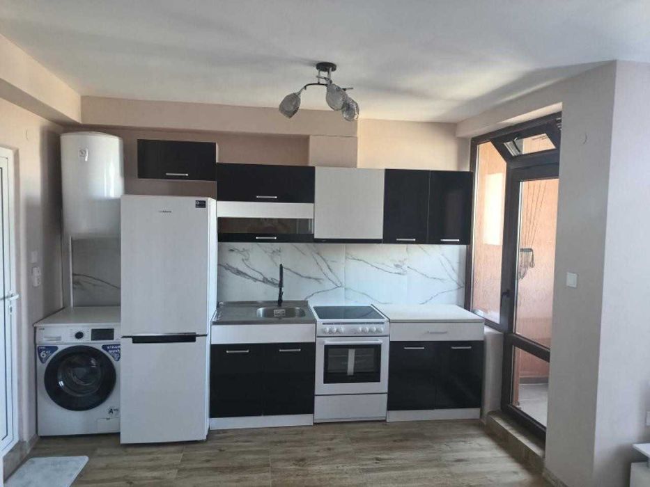Продава се Едностаен апартамент в Пловдив, Център - 38 кв.м за 2448 €/кв.м - Снимка #3