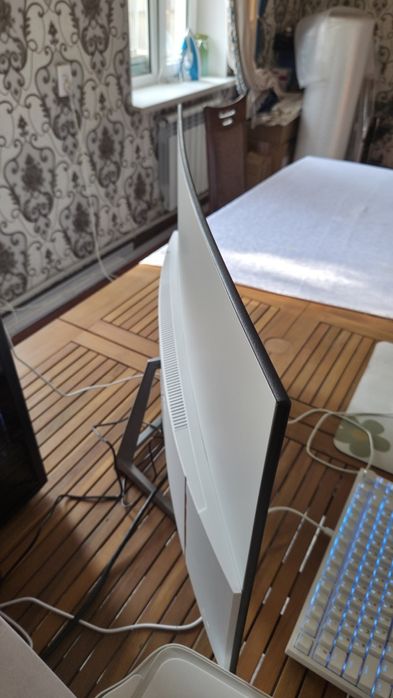 Монитор диагональ 32 (102см) 4К