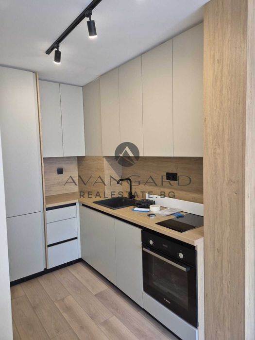 Продава се Двустаен апартамент в Пловдив, Център - 67 кв.м за 2436 €/кв.м - Снимка #3