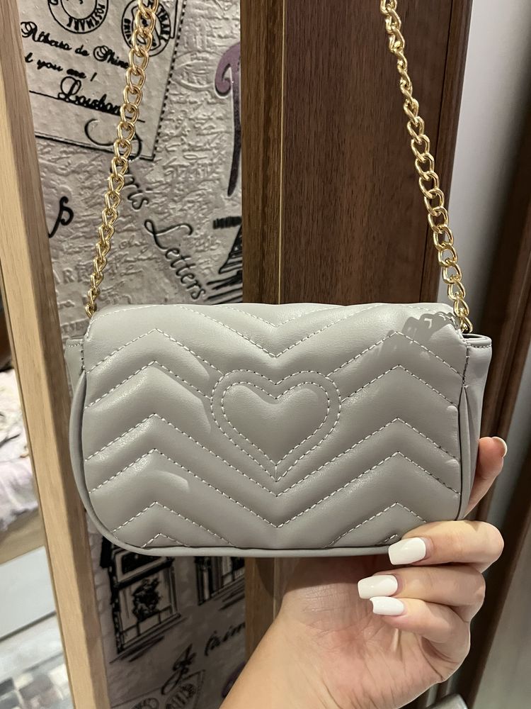 Малка сива чанта Gucci