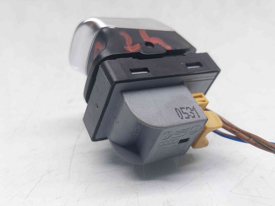 Buton geam stanga spate Audi Q5 (8RB) Facelift [ Fabr 2008-2016] 8K095