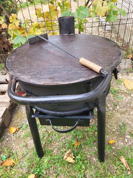 Vând sobă robustă,f.utilă!