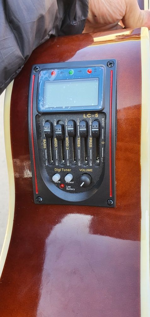 Gitara Yamaha yangi hali orginal