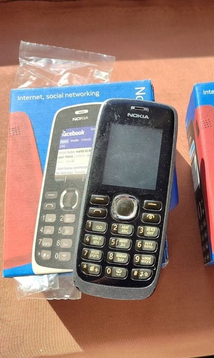 Nokia 112 телефон