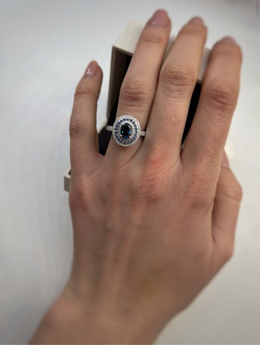 Inel cu moissanit albastru 1,6 CT