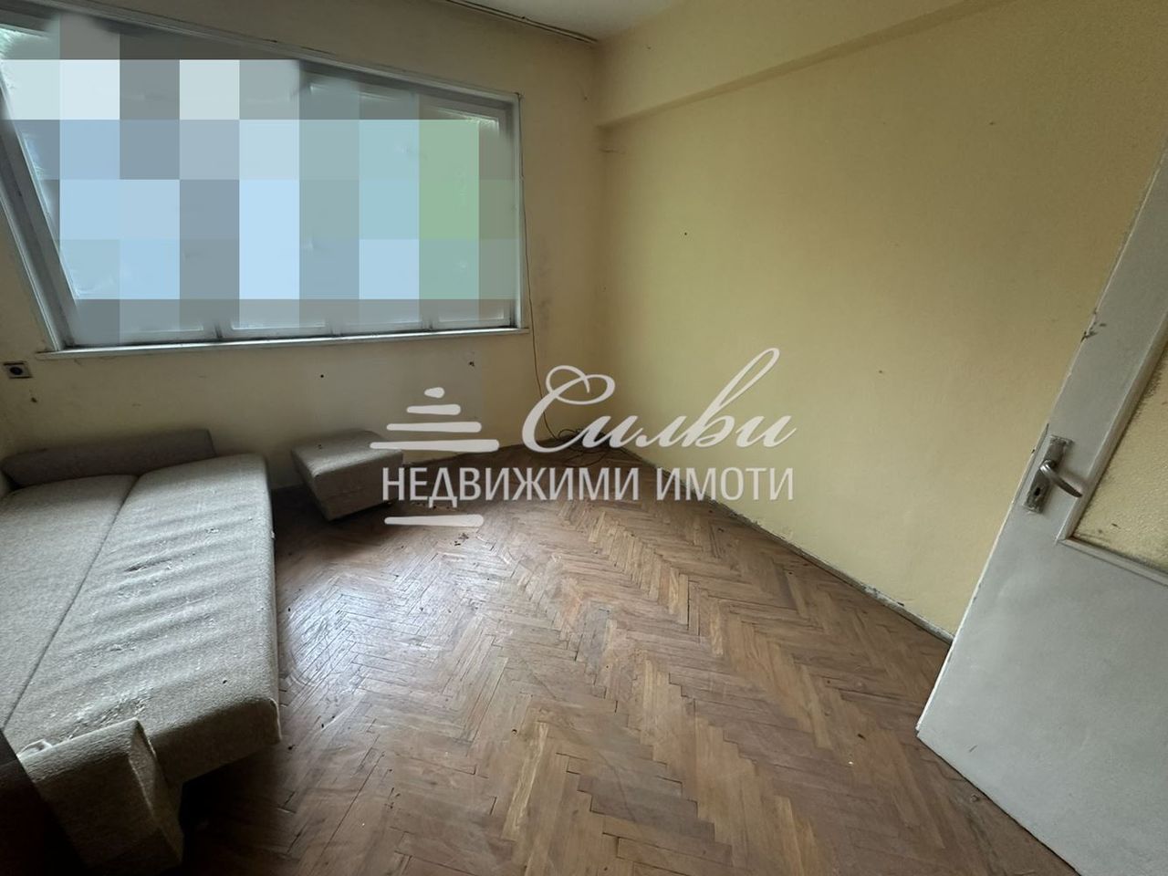 Продава се Тристаен апартамент в Шумен, Център - 75 кв.м за 1224 €/кв.м - Снимка #1