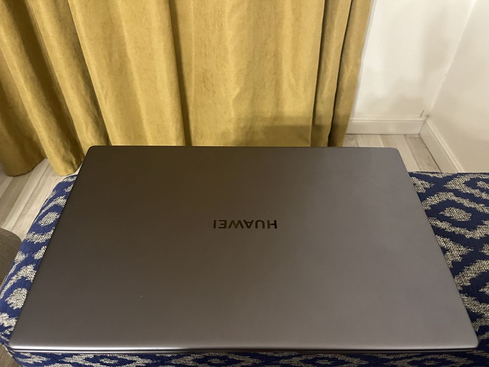 Huawei Matebook 15D core i7