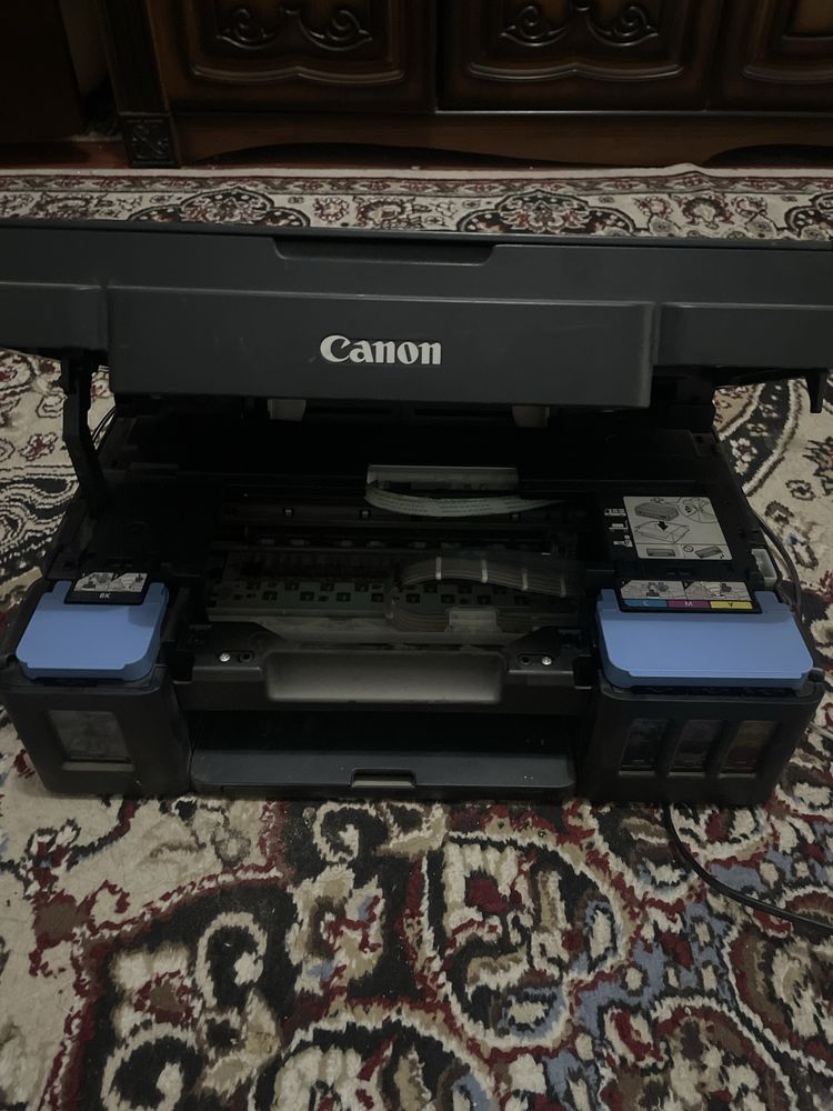 Printer G2400 srochna sotiladi