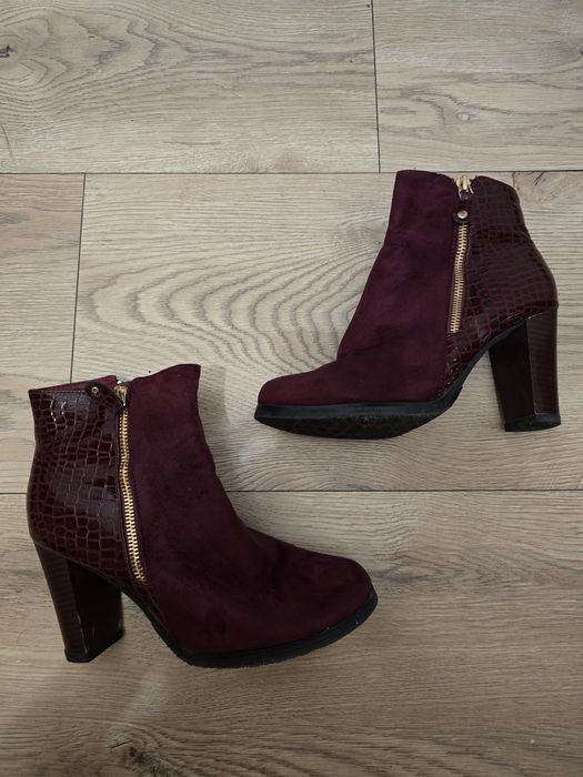 Ghete din piele naturală.  40