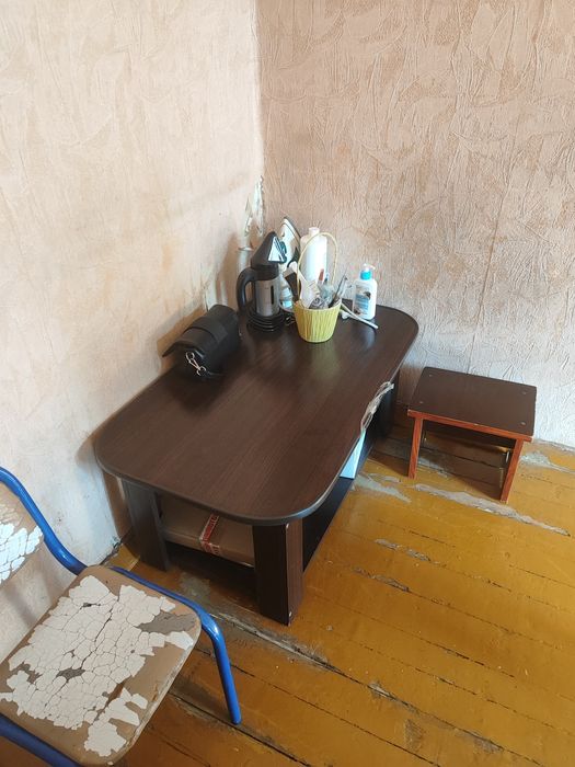 Отдам стол кофейный