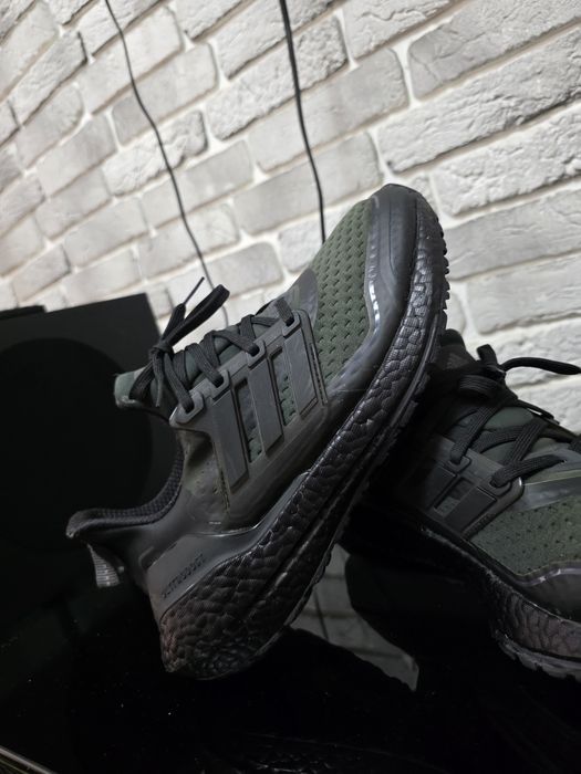 Оригинальные кроссы adidas