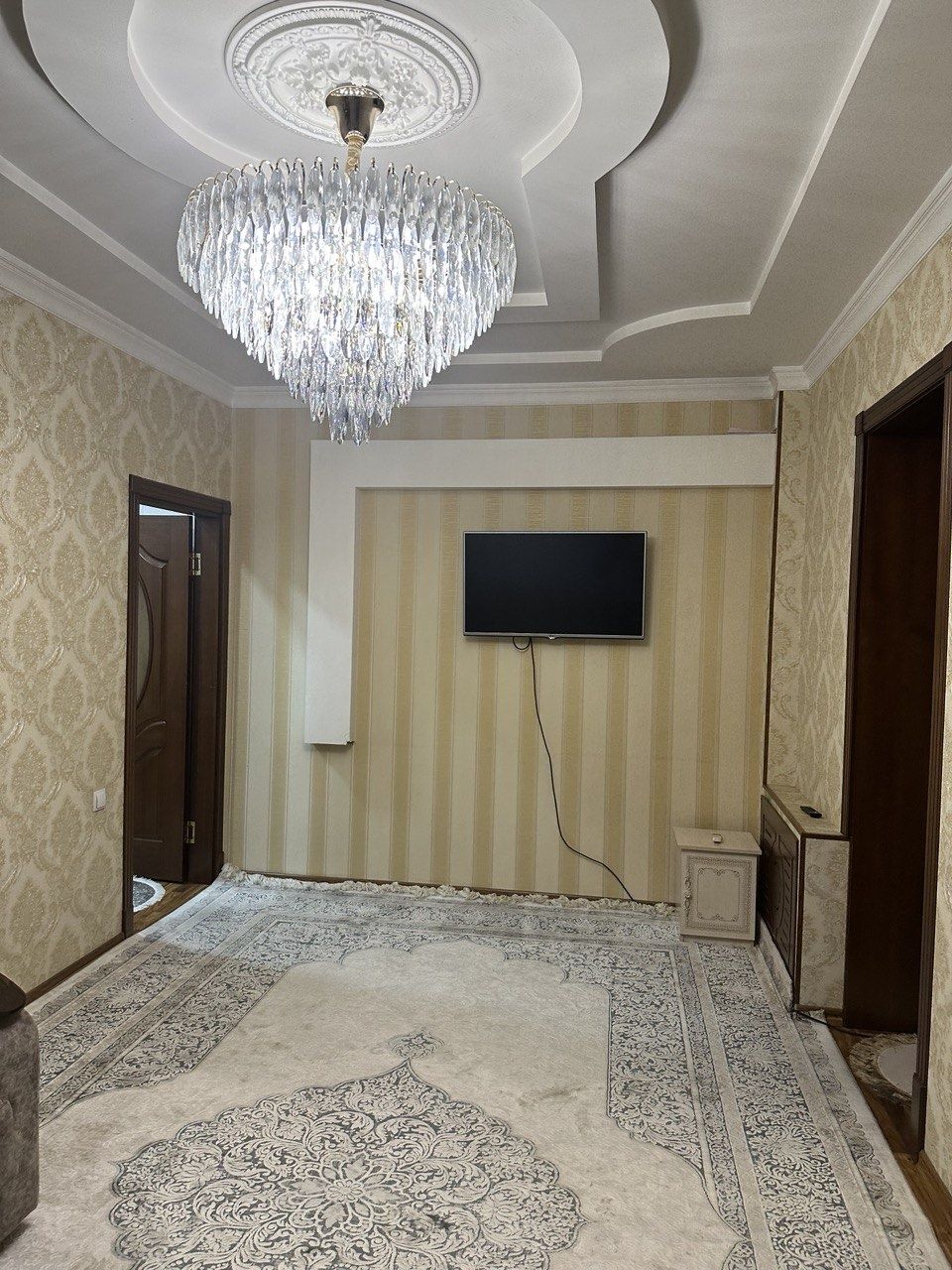 КОРА КАМИШ 2/4 1 Хона 2 Хона Килган Хамма Шароитлари бор Тозза Ремонт