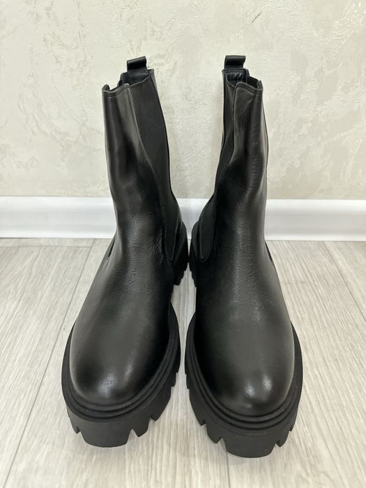 Новые челси демисезон Турция на 39 размер, за 18000 тг