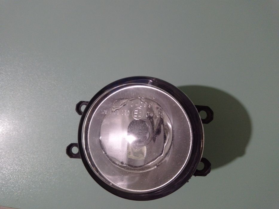 Туманная б/у TOYOTA RAF 4.