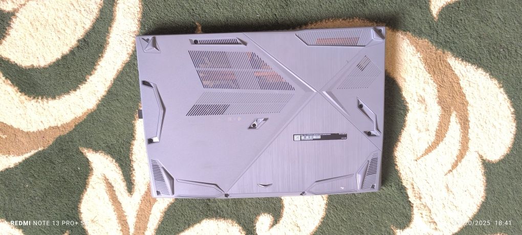 MSI Thin 15 Noutbuk