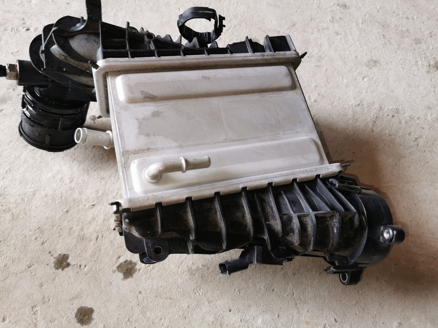Radiator intercooler 2.0 diesel volvo xc60 2019 D4204T2 MILD-HYBRID B5