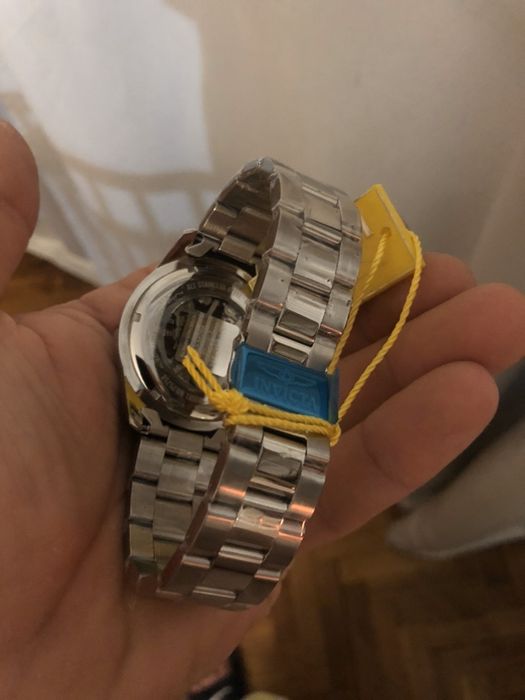 Invicta чисто нов и оригинален часовник