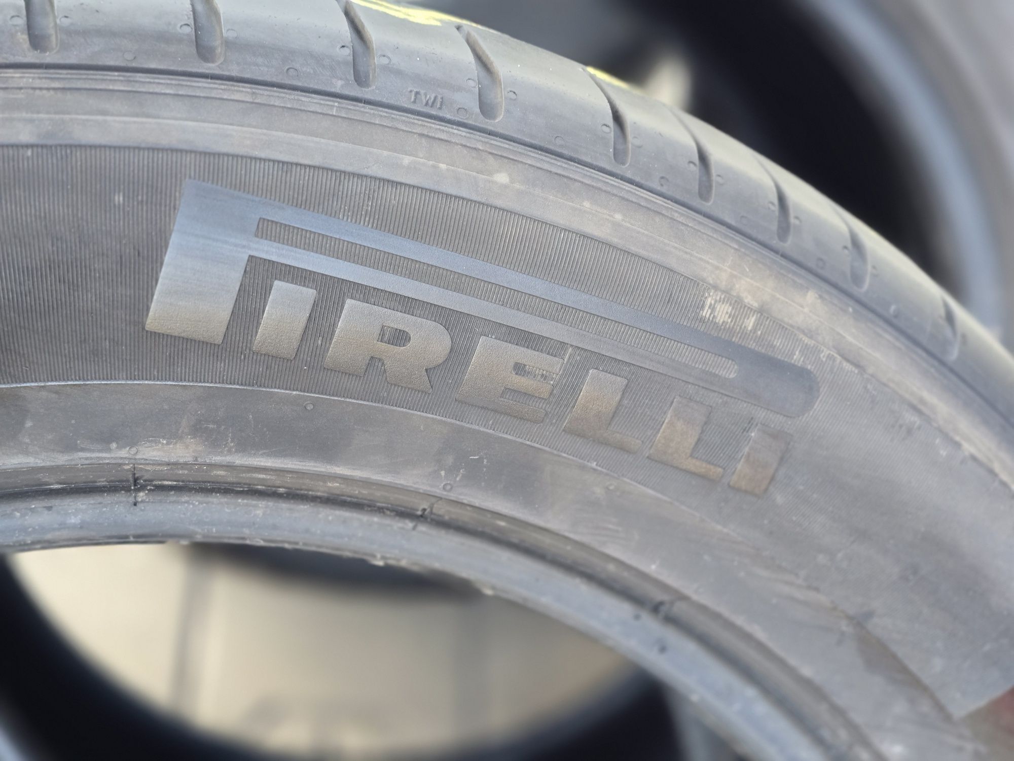 255 55 19 Pirelli