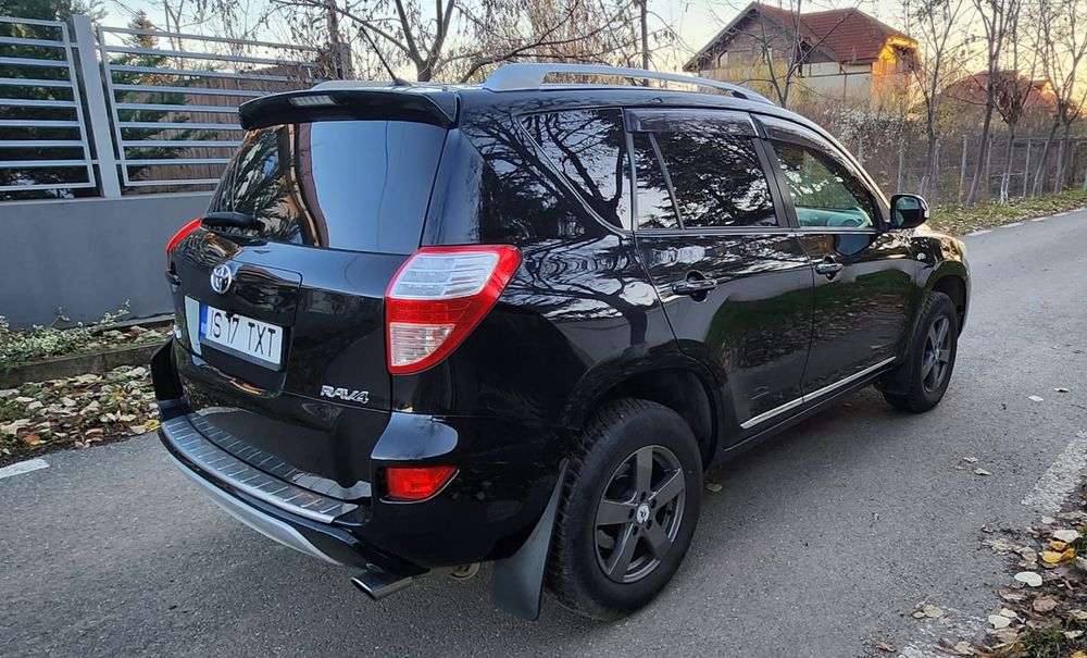 Toyota Rav-4 - Automata - 4x4 - fab 2012