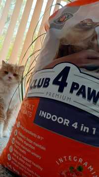 Храна за котки 4 Paws indoor 4 в 1