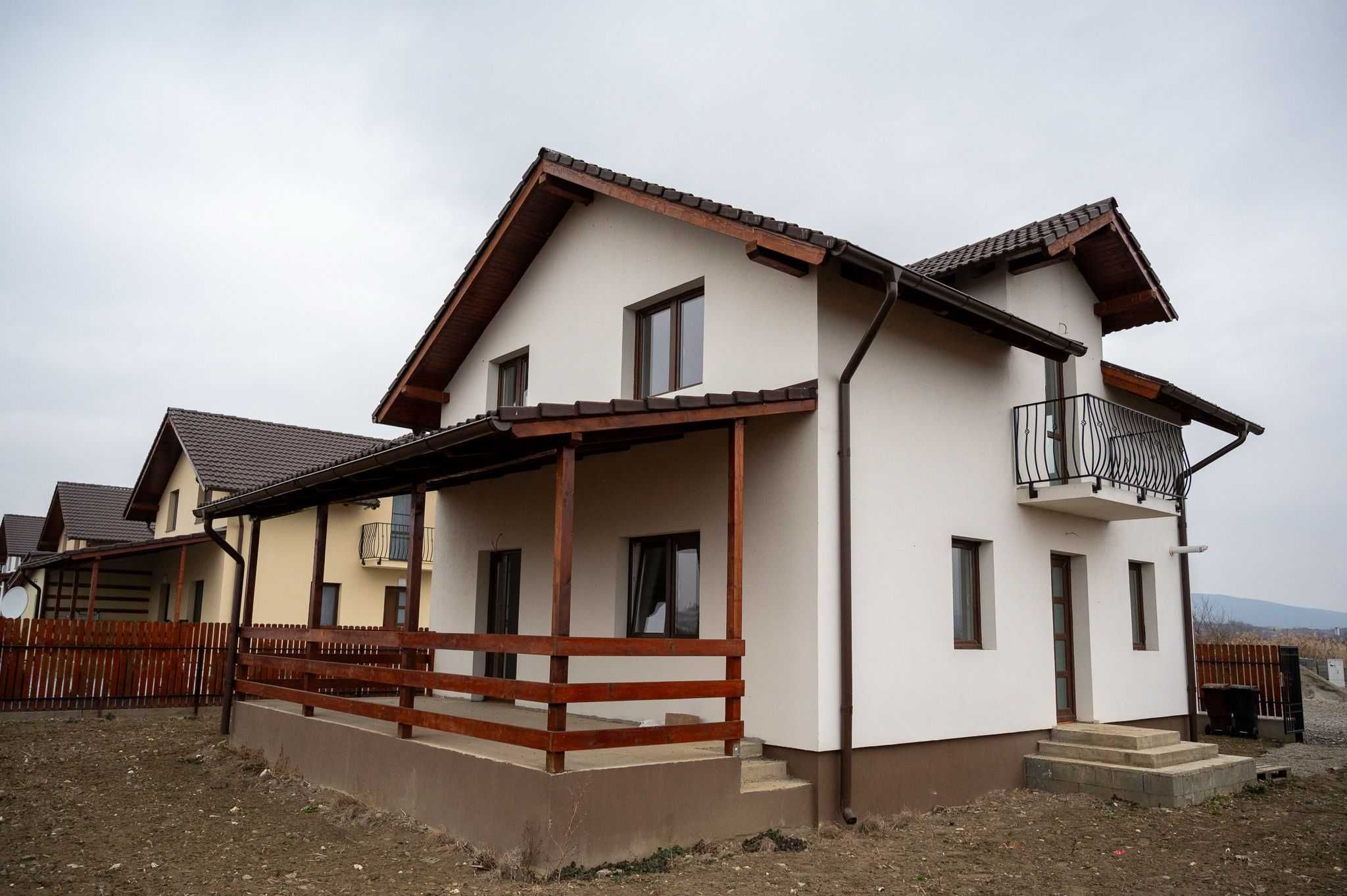 Casa noua 150 mp din caramida finisata cu CF si utilitati Reghin