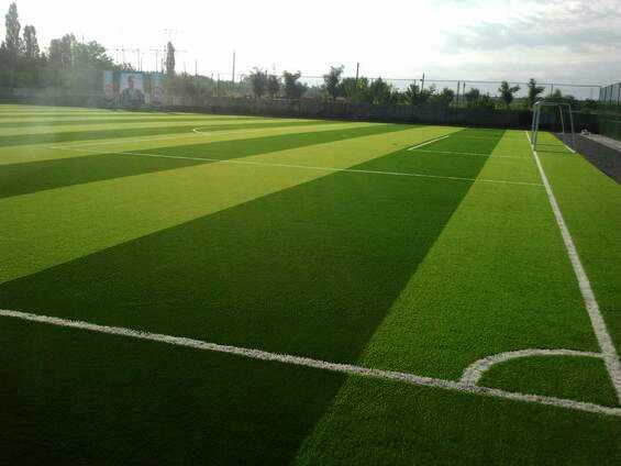 Sun'iy chim Xitoydan. Искусственный газон из Китая.