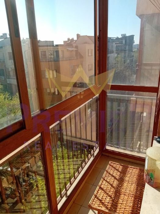 Дава се под наем Тристаен апартамент в Варна, Лятно кино Тракия - 60 кв.м за 561 € - Снимка #11