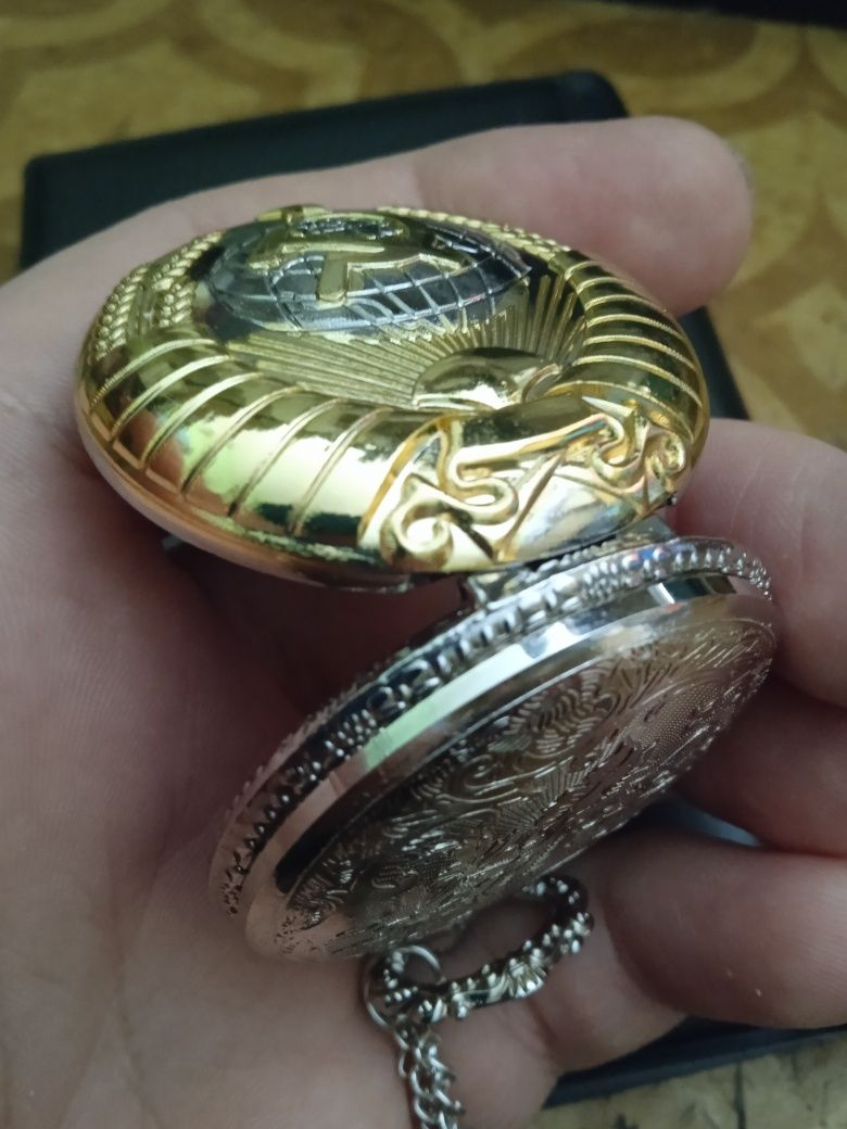 Джобен часовник винтидж.Герба на СССР