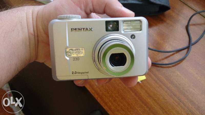 Цифров фотоапарат pentax optio e 230 - ретро модел