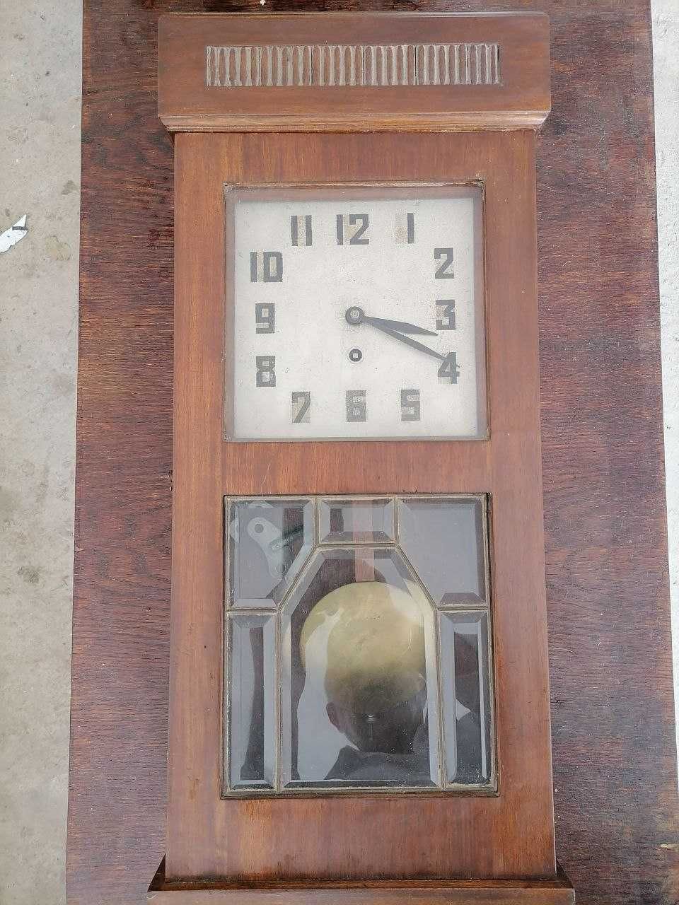 Настенные часы антикварные