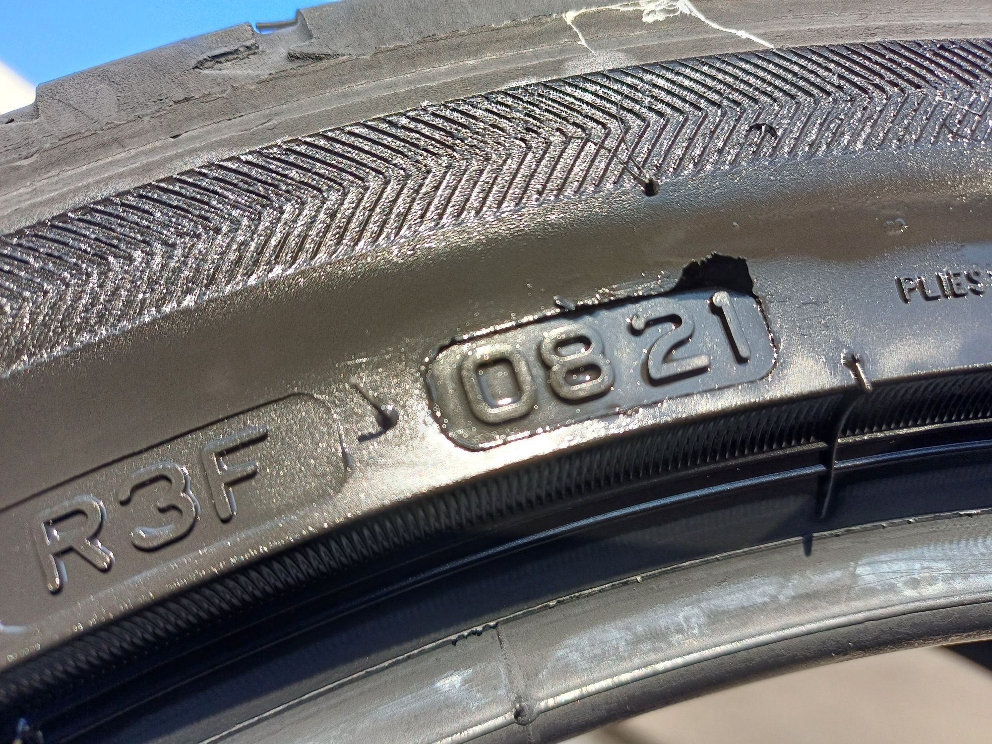 Гуми 225/45/17 Бриджстоун