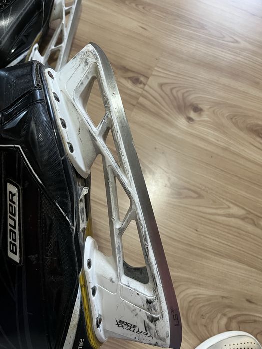 Patine portar hochei Bauer S190 mar 44 incl. o pereche de sireturi noi