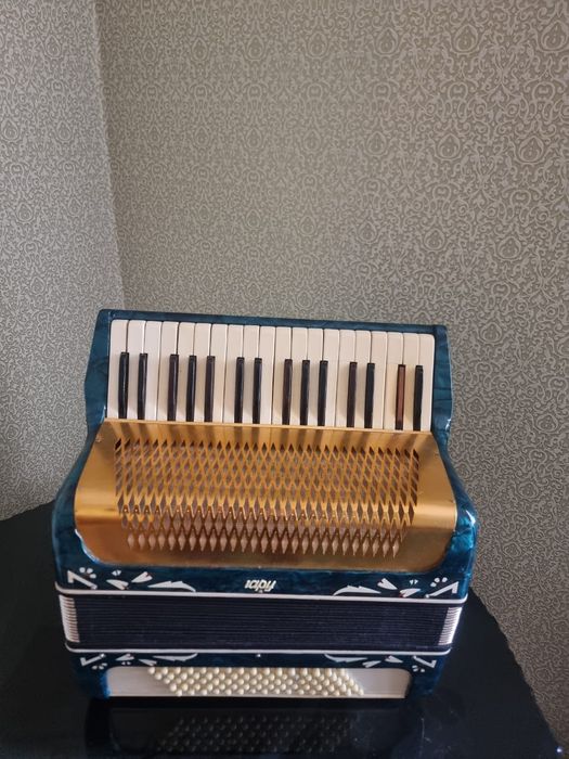 Продаётся аккордеон