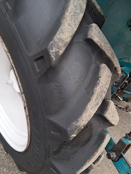 Tractoras Italian 4x4 Bertolini533 33cai