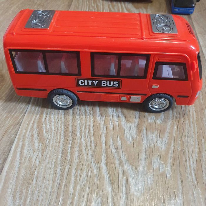 Детски играчки ,пластмасови