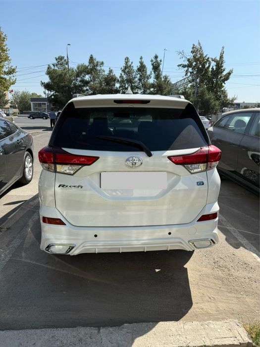 Toyota rush 2020 1,5l