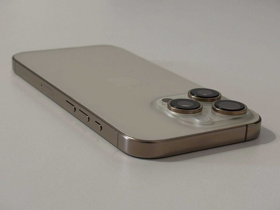 Бартер! Като НОВ! iPhone 16 Pro Desert Titanium