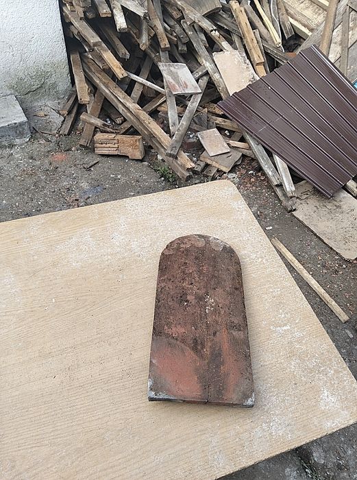 Vând țiglă 0,50 bani bucata