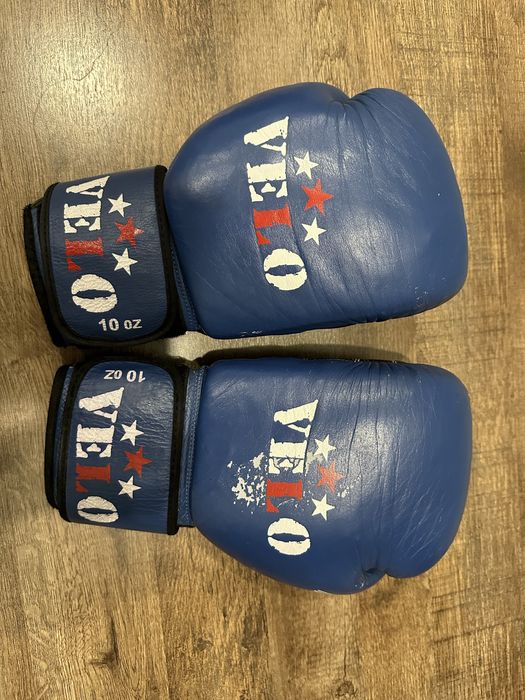 Перчатки Velo 10oz оригинал боксировал на Казахстане и международных
