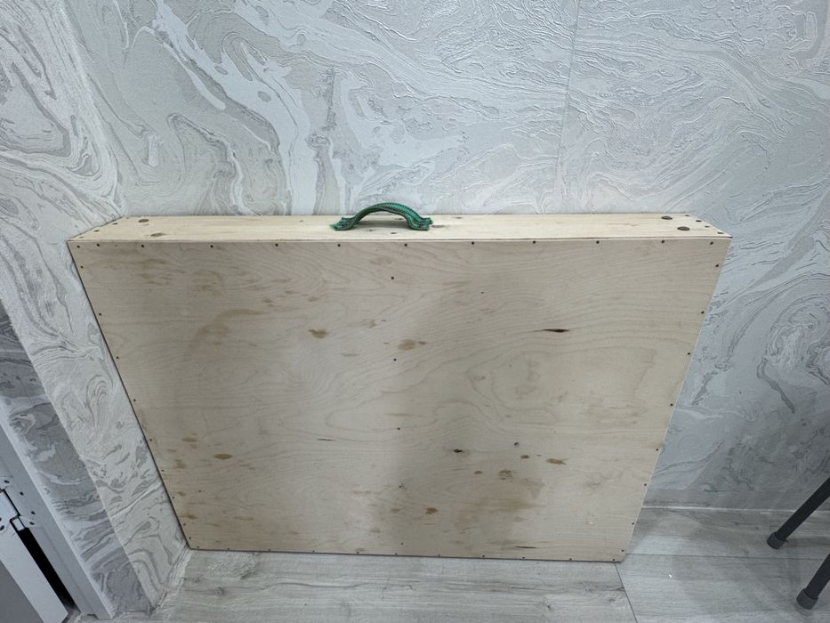 Продается стол 2 м