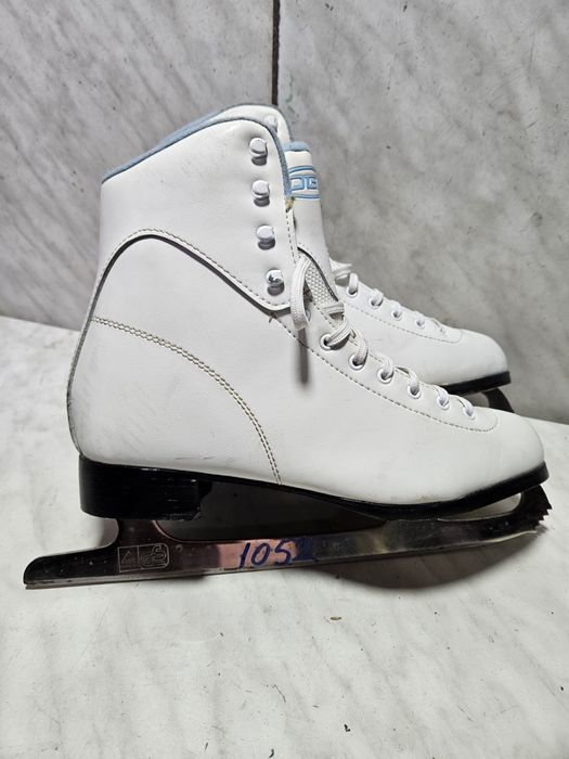 Patine 1052 gheata patinaj artistic DBX  marime   41 ( 26  cm)