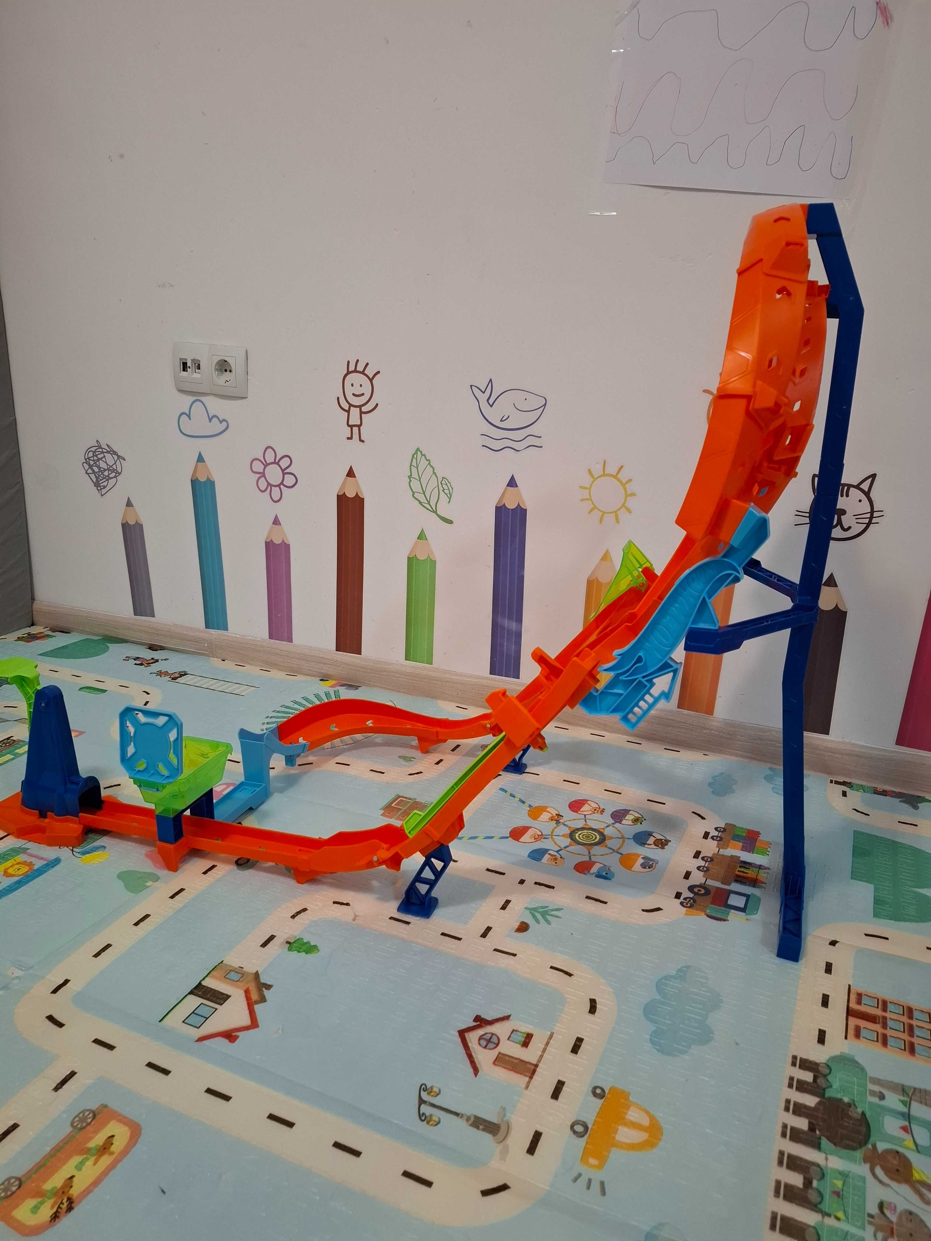 Hot Wheels писта