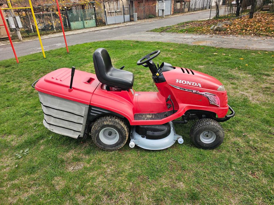 Тракторна Косачка HONDA 17.к.с. Перфектна